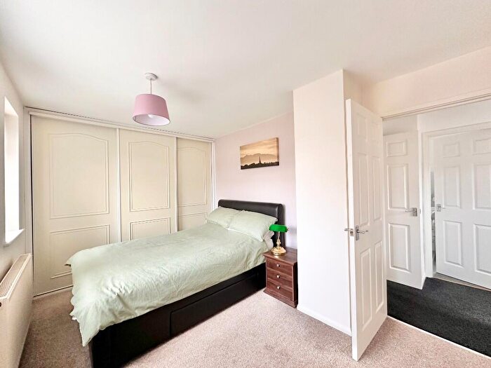 2 Bedroom Semi-Detached House For Sale In Thelwall Road, Sale, Cheshire, Greater Manchester, M33