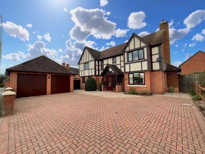 4 Bedroom Detached House For Sale In Millfield Drive, Market Drayton, TF9