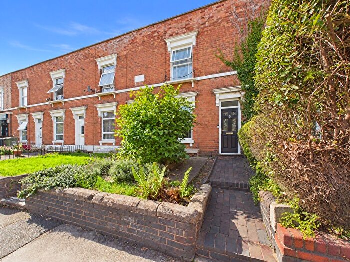 2 Bedroom Terraced House For Sale In Malvern Road, Worcester, Worcestershire, WR2