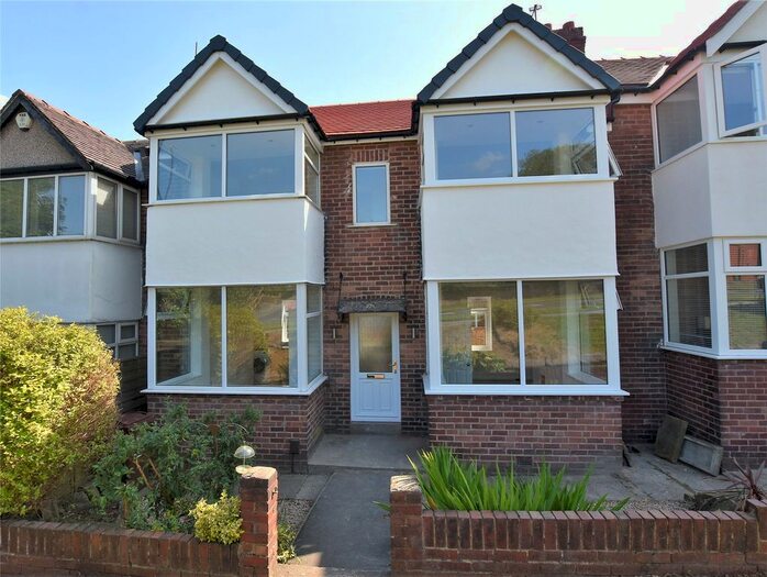 Houses for sale & to rent in LS18 4HL, Broadway, Horsforth Leeds