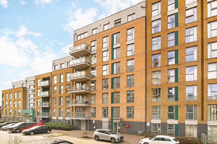 2 Bedroom Flat For Sale In Loughborough Park, Brixton, SW9