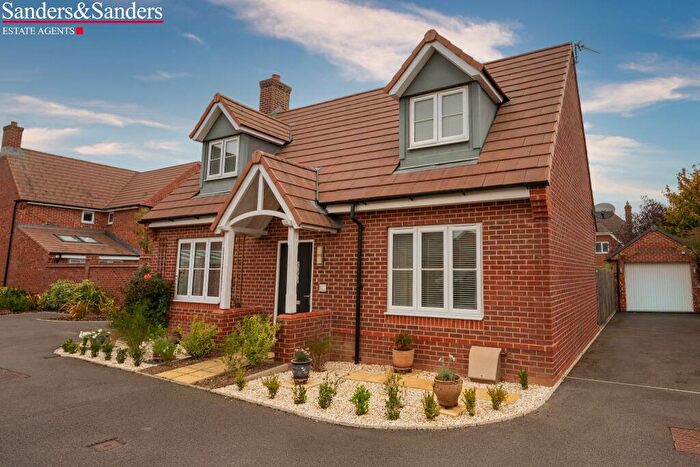 2 Bedroom Detached House For Sale In Jacksons Meadow, Bidford Upon Avon, B50