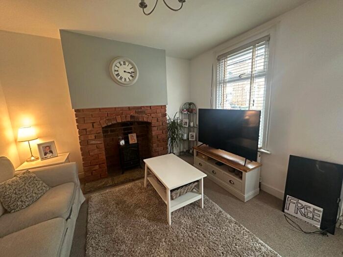 2 Bedroom House To Rent In Lorne Street, Kidderminster, DY10