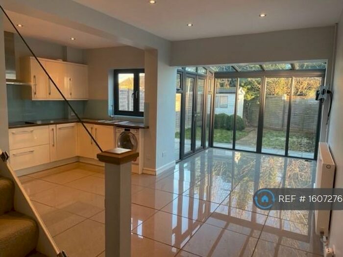 3 Bedroom Terraced House To Rent In Lordsmead, Cranfield, Bedford, MK43