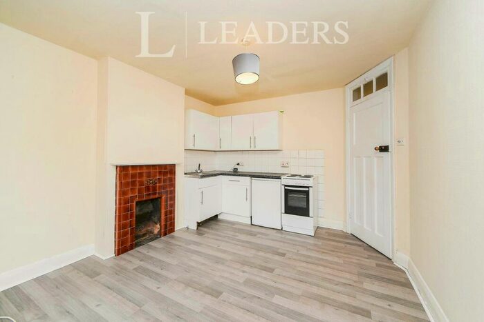 3 Bedroom Flat To Rent In Cheapside, Brighton, BN1