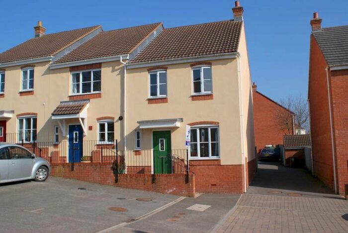 3 Bedroom End Of Terrace House To Rent In Highland Park, Uffculme, Devon, EX15