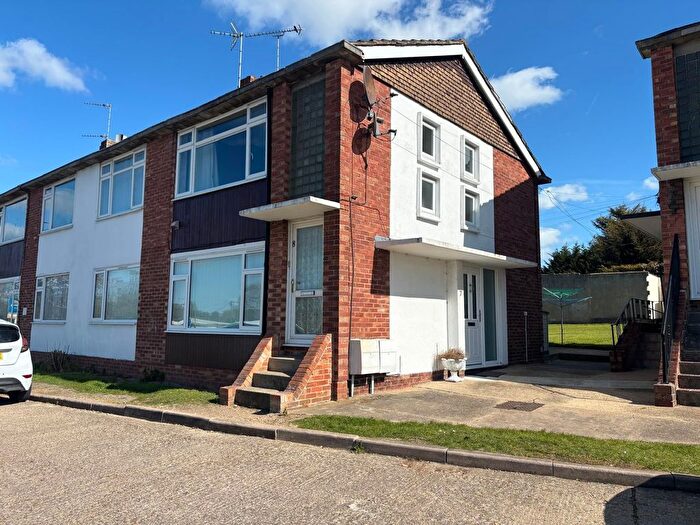 2 Bedroom Maisonette To Rent In Silverdale Court, Holland Road, Clacton On Sea., CO15