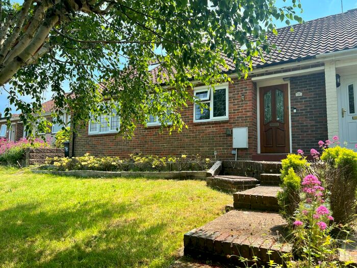 3 Bedroom Bungalow To Rent In Falmer Close, Willingdon, BN20