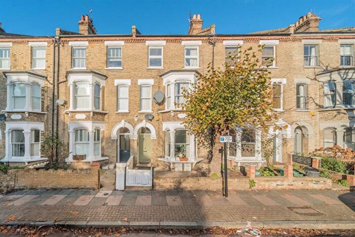 1 Bedroom Flat For Sale In Tabley Road, Tufnell Park, N7