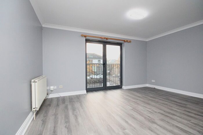 1 Bedroom Flat To Rent In Sherard Court, Manor Gardens, Islington, N7
