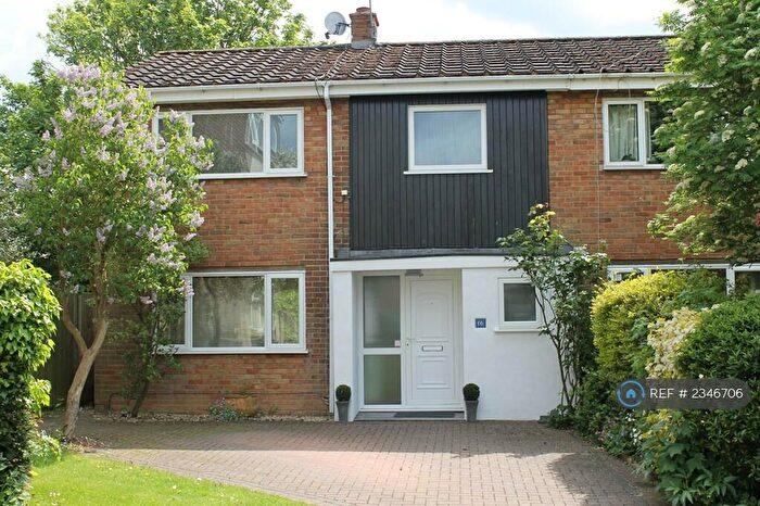 3 Bedroom Terraced House To Rent In Chantry Close, Windsor, SL4