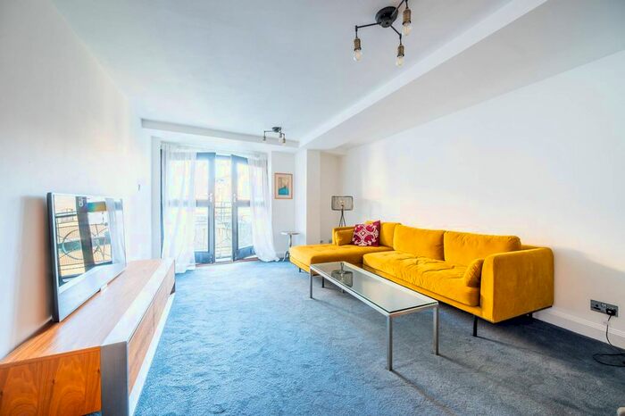 2 Bedroom Flat To Rent In St Andrews Wharf, Shad Thames, London, SE1