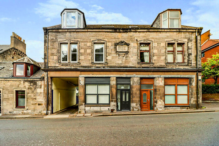 2 Bedroom Flat To Rent In Pittencrieff Street, Dunfermline, Fife, KY12