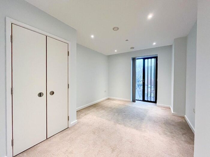 2 Bedroom Apartment To Rent In Bury Street, Manchester, Greater Manchester, M3