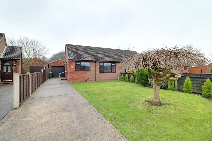 2 Bedroom Bungalow For Sale In Hawthorn Close, Wootton, Ulceby, Lincolnshire, DN39