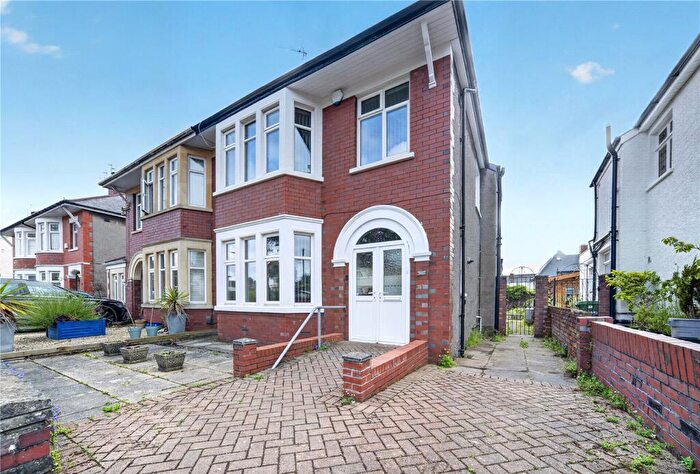 3 Bedroom Semi Detached House For Sale In Bishops Walk, Llandaff, Cardiff, South Glamorgan, CF5