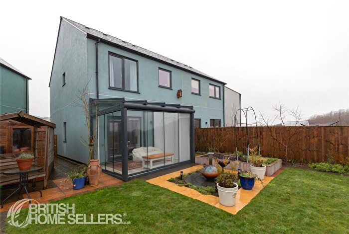 3 Bedroom Semi Detached House For Sale In Bowditch Close, Carluddon, St. Austell, Cornwall, PL26