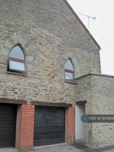 2 Bedroom Flat To Rent In The Escomber, Callington, PL17