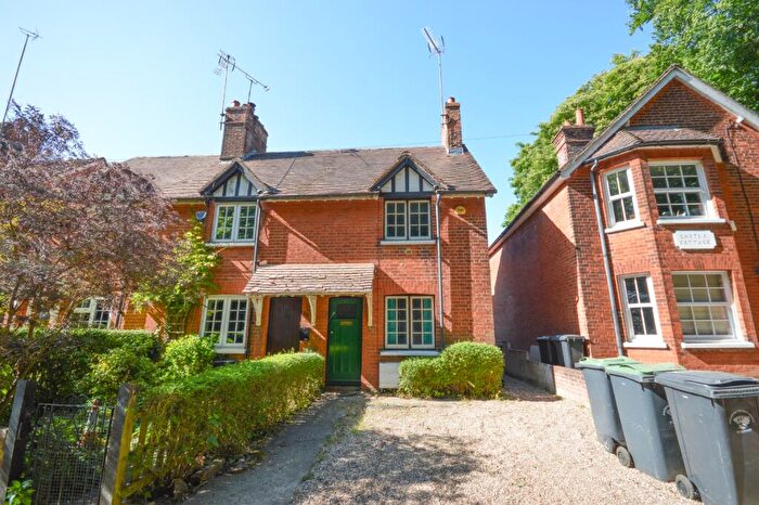 2 Bedroom Cottage To Rent In Grove Hill, Stansted Mountfitchet, CM24