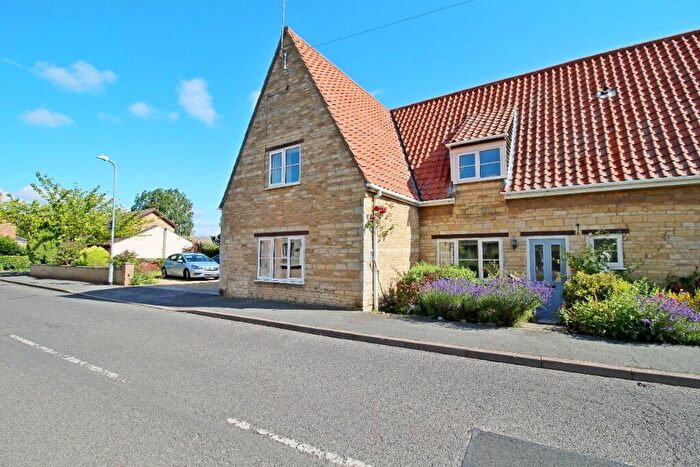 3 Bedroom Cottage For Sale In Eastgate, Deeping St James, PE6