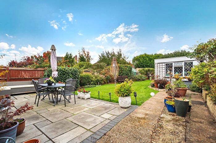 3 Bedroom Detached Bungalow For Sale In Higham Road, Wainscott, Rochester, Kent., ME3