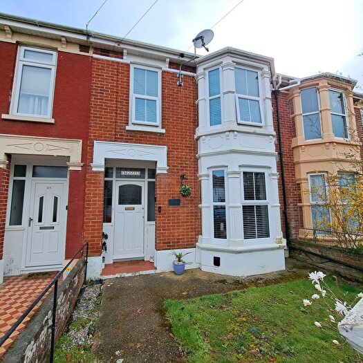 3 Bedroom Terraced House To Rent In Findon Road, Gosport, PO12