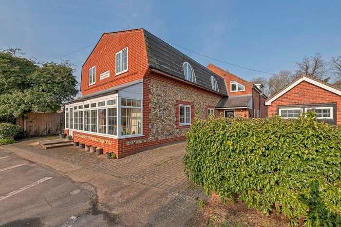 5 Bedroom Detached House For Sale In Church Lane, Troston, Bury St. Edmunds, IP31