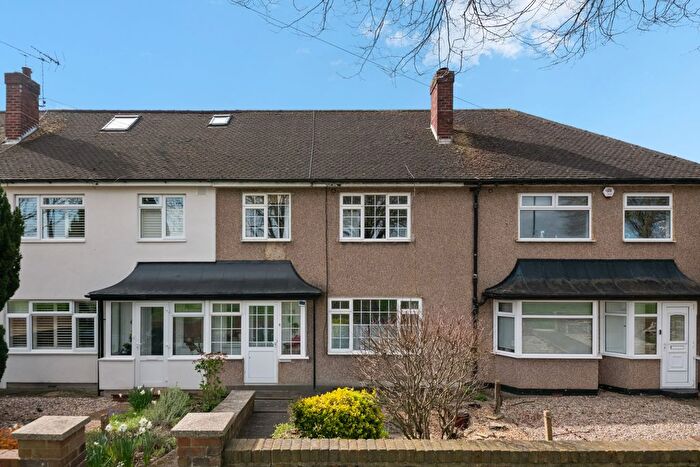 3 Bedroom Terraced House For Sale In Windmill Lane, Southall, UB2