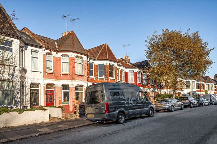 4 Bedroom Terraced House For Sale In Victoria Road, London, N22