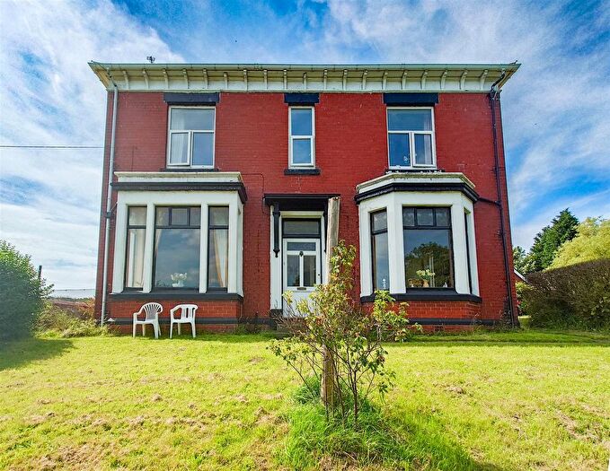 Property For Sale In Sunny Bank, Lees, OL4