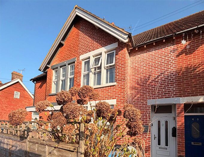 3 Bedroom Terraced House To Rent In East Ham Road, Littlehampton, West Sussex, BN17