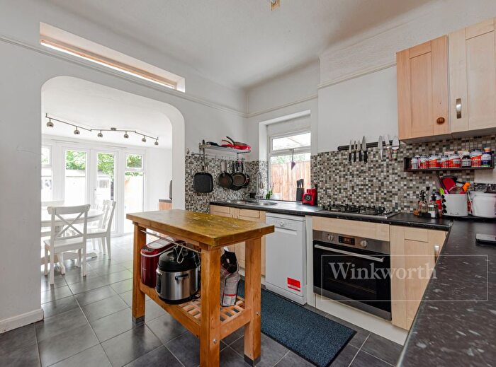 5 Bedroom Terraced House For Sale In Holland Road, London, NW10