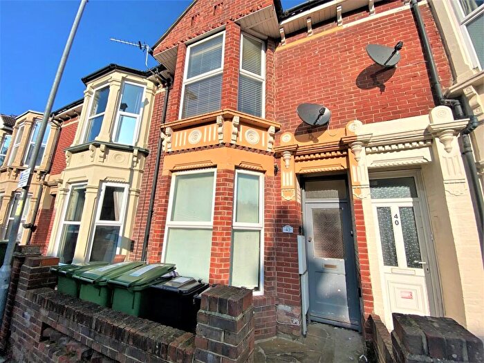 1 Bedroom Flat For Sale In Angerstein Road, North End, PO2