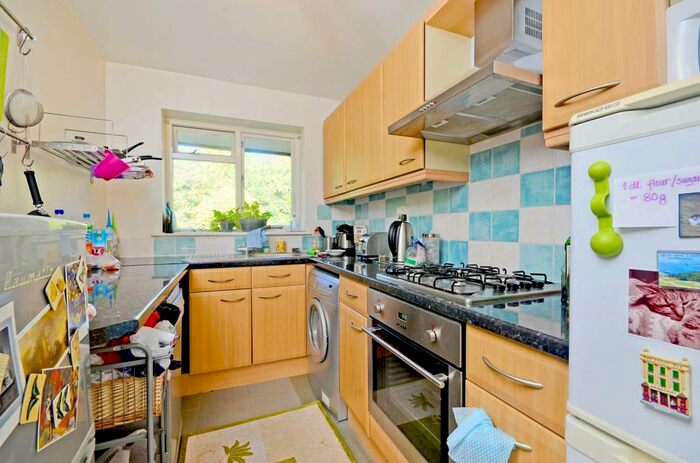 1 Bedroom Flat To Rent In Park Avenue, Alexandra Park, London, N22