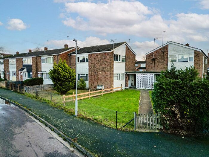 1 Bedroom Apartment For Sale In Cleveland Road, Aylesbury, HP20