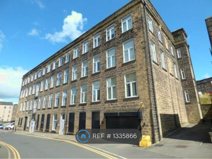 2 Bedroom Flat To Rent In Britannia Wharf, Bingley, BD16