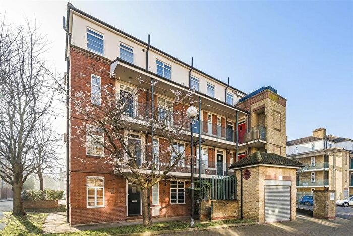 1 Bedroom Apartment To Rent In Odessa Street, Surrey Quays, SE16