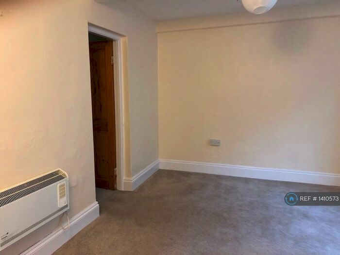 1 Bedroom Flat To Rent In Windsor Terrace, Totterdown, Bristol, BS3