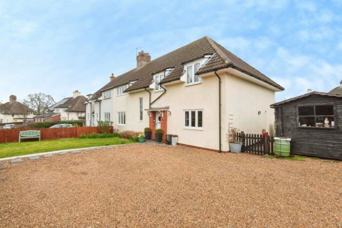 4 Bedroom Semi Detached House For Sale In Dark Lane, Sandon, Buntingford, SG9