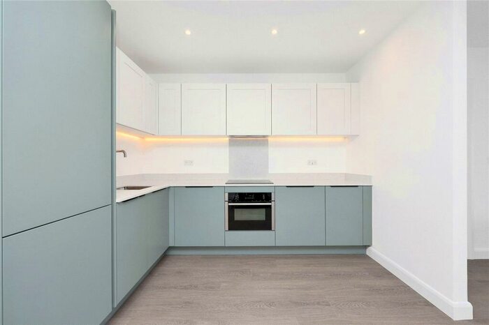 1 Bedroom Apartment To Rent In Botanist House, Royal Eden Dock, London, E16