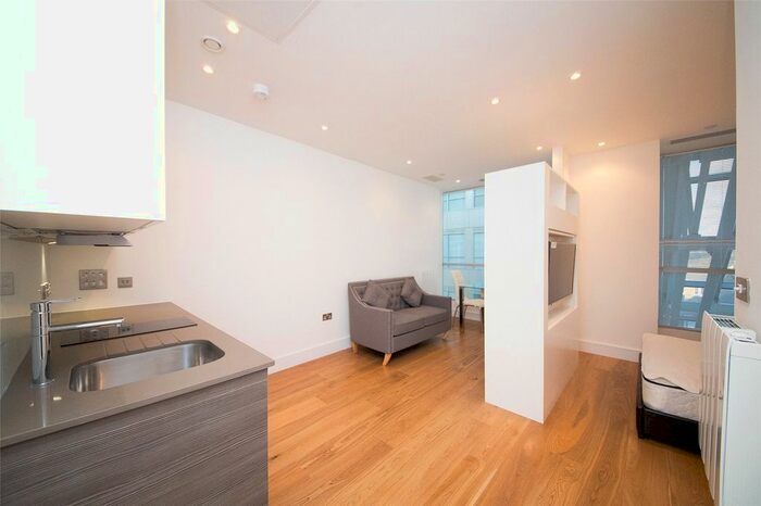 Studio To Rent In Staines Road, Hounslow, TW3