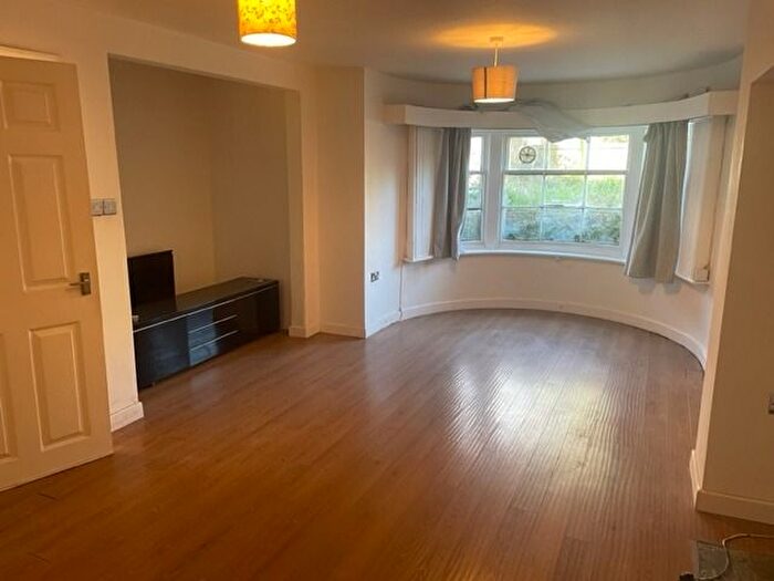 2 Bedroom Flat To Rent In Eldon Road, Reading, Berkshire, RG1