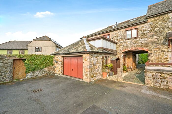 3 Bedroom Barn Conversion For Sale In Merafield Farm Cottages, Plympton, Plymouth, PL7