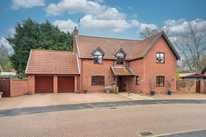 4 Bedroom Detached House For Sale In St. Benedict's Close, Toft Monks, Beccles, NR34