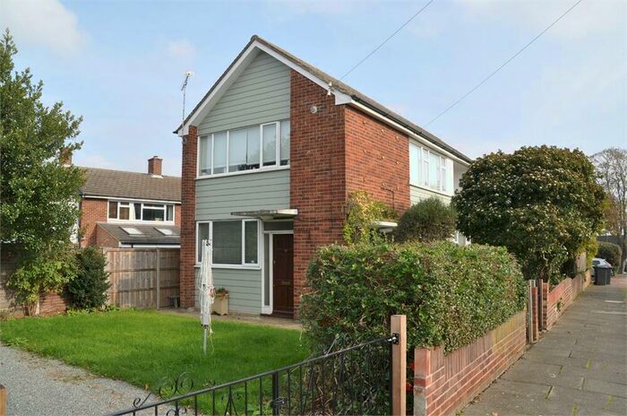 2 Bedroom Maisonette To Rent In The Drive, Chelmsford, CM1