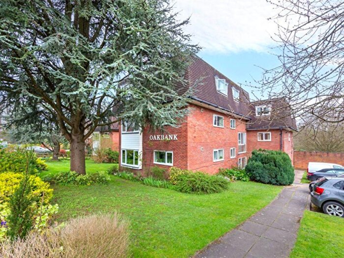 1 Bedroom Flat To Rent In Oakbank, Radlett, WD7