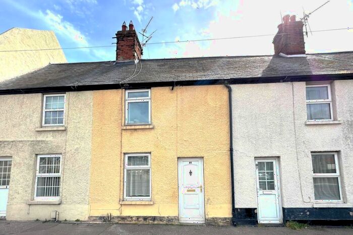 2 Bedroom Terraced House To Rent In Beccles Road, NR31