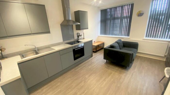 1 Bedroom Flat To Rent In Knifesmithgate, Chesterfield S40