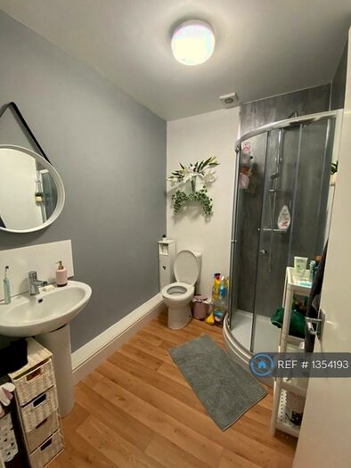 2 Bedroom Flat To Rent In Foxhall Road, Nottingham, NG7