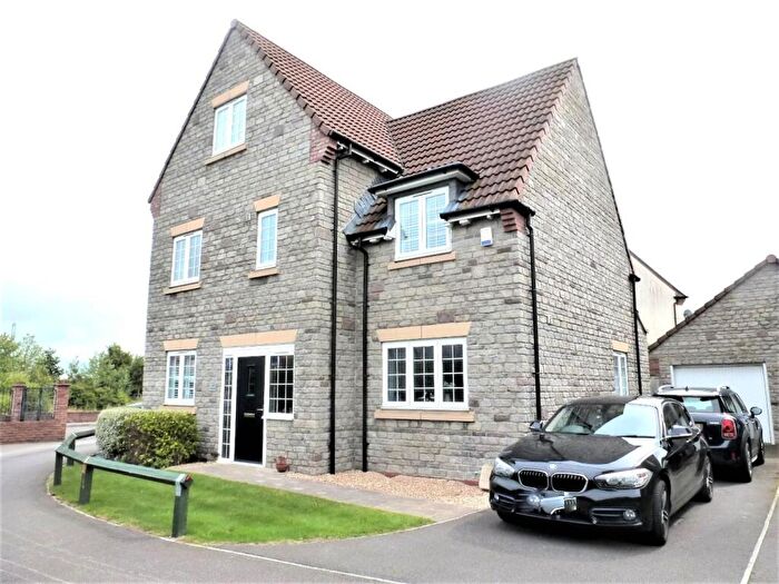 4 Bedroom House For Sale In Otter Way, Thornbury, Bristol, BS35